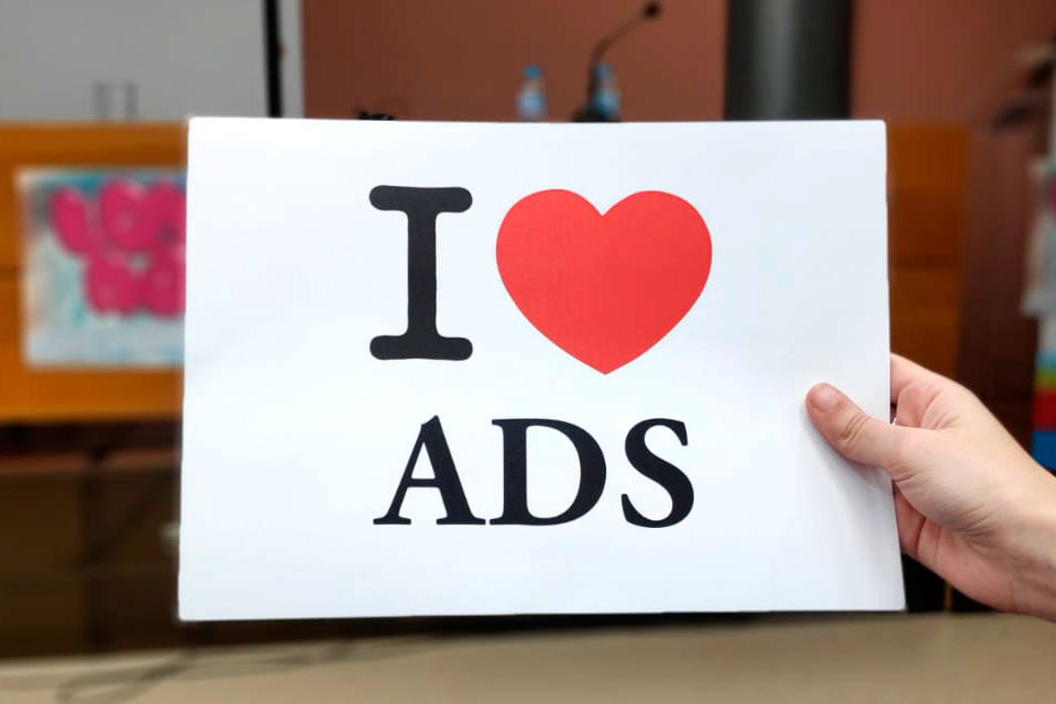 LOVE ADS